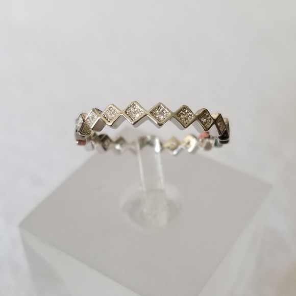 HOST PICK!!! 🎀 Eternity Band